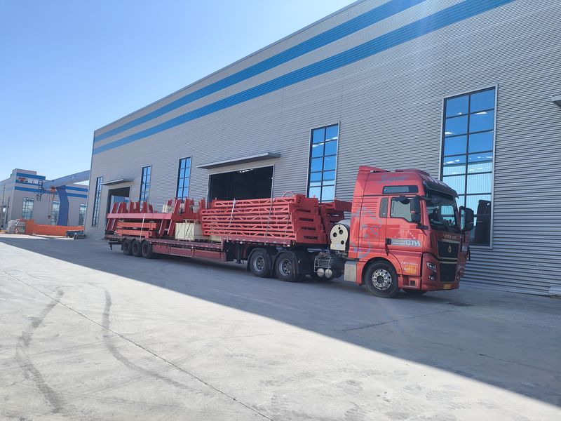 電動(dòng)葫蘆門式起重機(jī) 4臺(tái) MHxh10t—8m    2臺(tái) MHxh5t—8m      2臺(tái) 制作完成，出口哈薩克斯坦交付客戶使用
